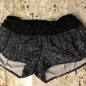 Lululemon speed up short 2.5”